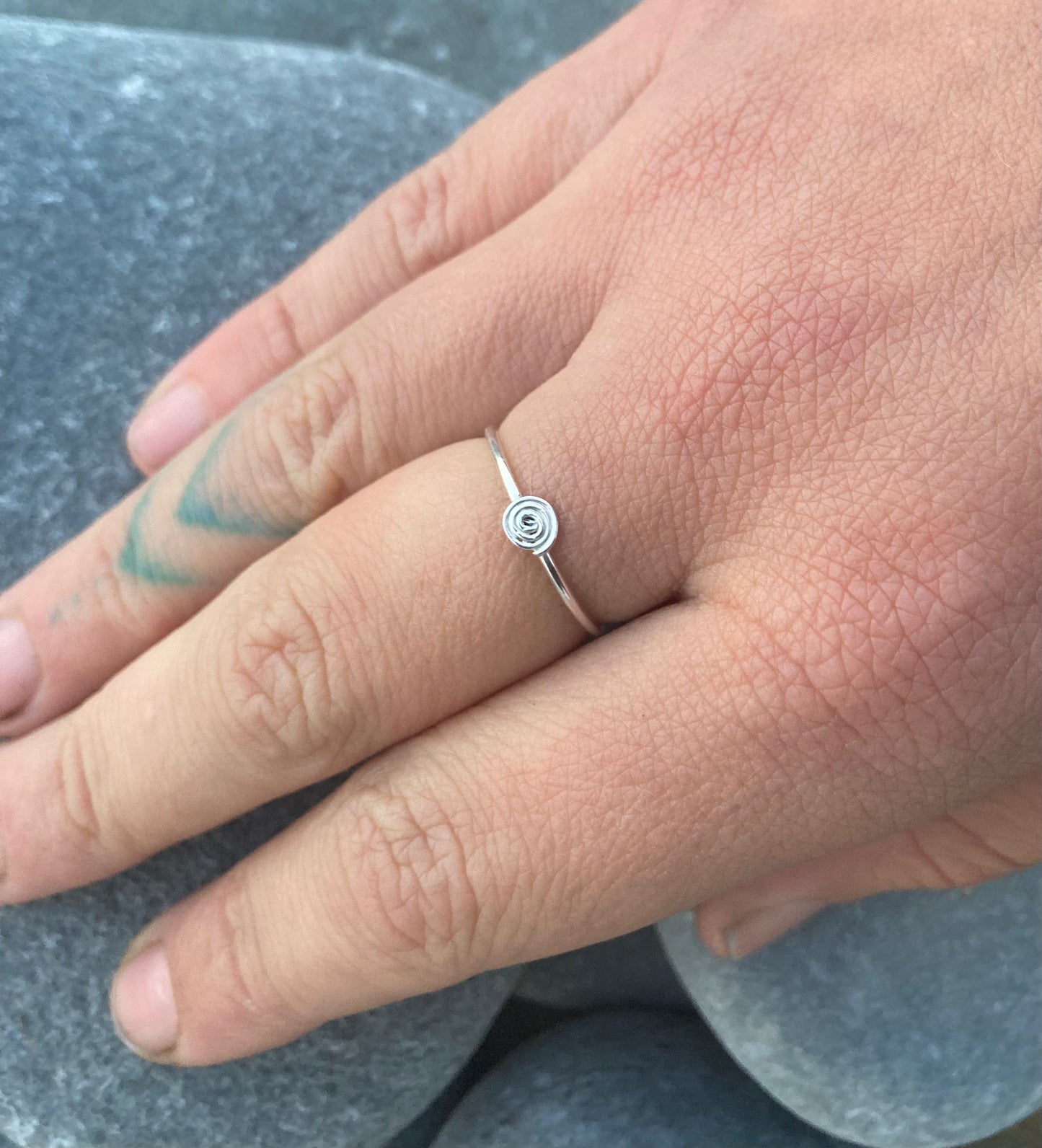 Dainty Dalr Ring