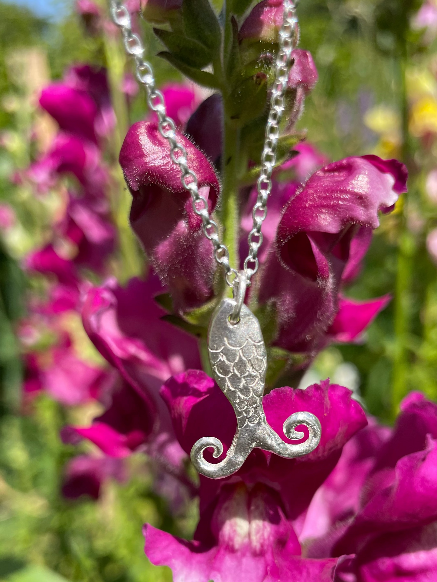 Hylr Necklace