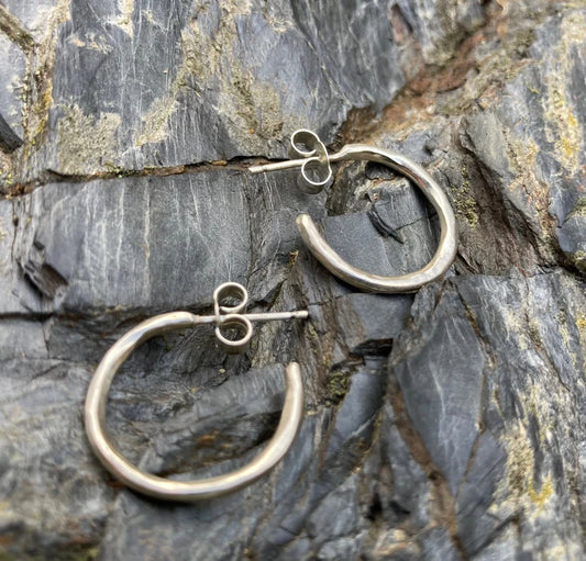 Small Dalr Hoop Earrings